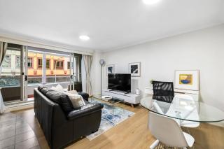 Kent 302 Self catering Apartment - Sydney - 2