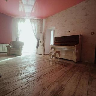 Retro House - 5