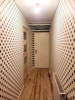 Retro House - 4