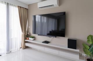 Spacious 3BR Sea-View Condo Resort Amenities 2708 - 1