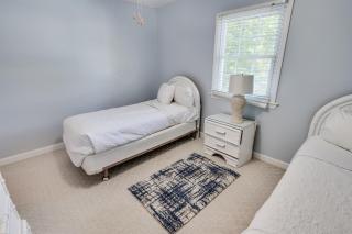 NEW! Private 2BR Large Kitchen Close to Ocean! - 6