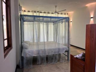 Sri Holiday House - Hikkaduwa - 3