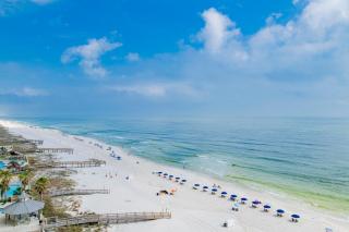 NEW VIEWS Beachfront Balcony, Spacious, Pool, Washer Dryer - 1