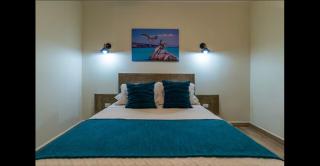 Santa Cruz Suite #9 - 2