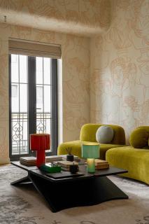 The Sapphire Glow Saigon-Chic Apartment with Elevator Access-Coffee 24-7 - 5