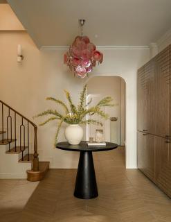 The Sapphire Glow Saigon-Chic Apartment with Elevator Access-Coffee 24-7 - 7