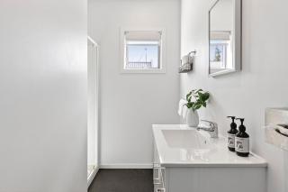 Tasman View Accommodation - 1