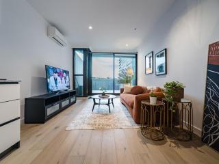 Luxury Urban Elegance Apartment Melbourne CBD - 9