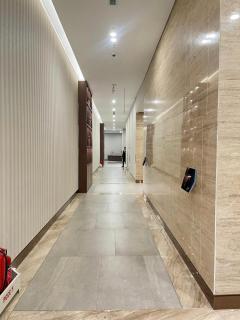 Lancaster Luminaire Ha Noi Apartment - 3