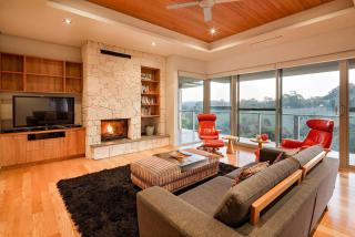 Valley Views - Elevated Hilltop Escape near Beaches - 7