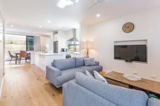 Yallingup Lagoon Beach House - 9