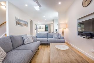 Yallingup Lagoon Beach House - 4