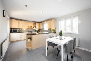 Quiet Location-Fast WiFi -King Beds - Pet Friendly - 4