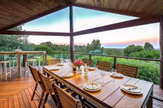 Views Of The Bay - A Tranquil Bushland Escape - 0