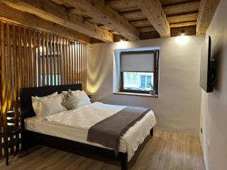 Albert Residence - 7