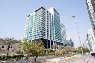 Stylish High-Floor Studio in Binghatti Azure! - 3