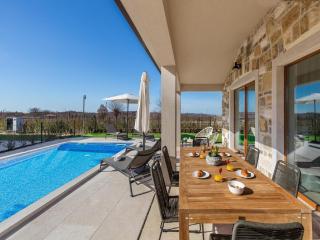 Villa in Motovun with Private Pool and Views - 9