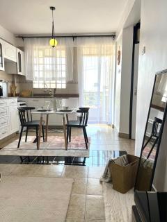 Dovy 1br Milimani with AC - 3