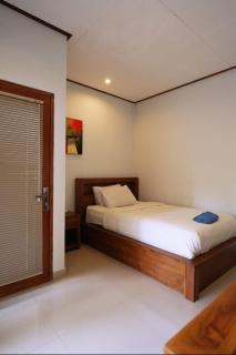 Satvik Veer Hotel and Stay - 7