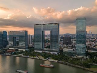 Crowne Plaza Guangzhou Window of Canton-Free Shuttle Bus Available during Canton Fair Period - 1