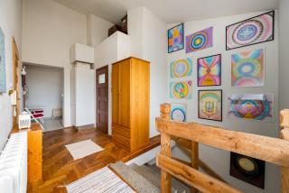 Marymont Apartment with Mezzanine by BookingHost - 2