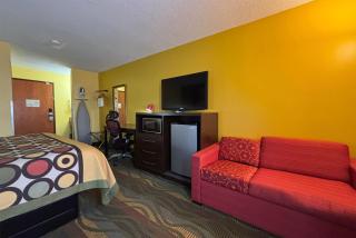 Super 8 by Wyndham Jacksonville - 5
