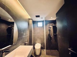 Mid Hill White Lodge - 4