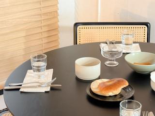 블랙앤우드 하우스, 합정역 도보 5분, 홍대연남, 3룸 5인 스테이,한강공원 Hongdae cozy 3 rooms, Airport bus direct, Hapjeong station 5 mins, Hanriver - 2