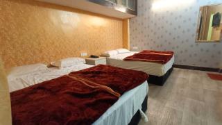 Hotel Blue -Near Nizamuddin Gate No-4 - 8