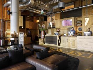 25hours Hotel Hamburg HafenCity - 1