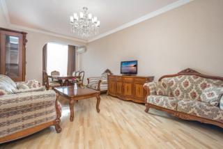 Comfort 2-Bedroom Stay in Central Yerevan - 0