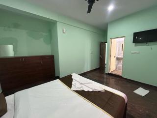 Hotel O GURU RESIDENCY - 6
