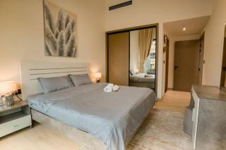 Apartment in Binghatti Crescent, Next to Circle Mall - 1