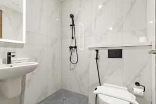 FIRST CLASS 3BR Luxury Meets Tranquility - 9