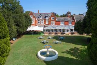 DoubleTree by Hilton St. Anne's Manor - 2