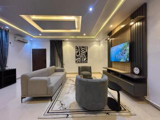Newly Furnished 1 Bedroom Apartment in Lekki Phase 1 - 2