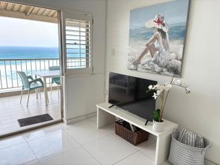 24 Bronze Beach - Stunning seaviews & beach access - 2BR Umhlanga - 9