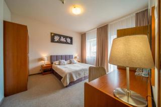 NOVA City Hotel - 8