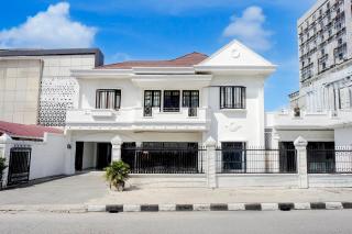 Hotel O Sm Raja Guest House - 0