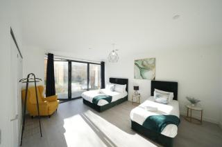Ealing Broadway Great Stay 7-Minute Walk from the Underground - 3