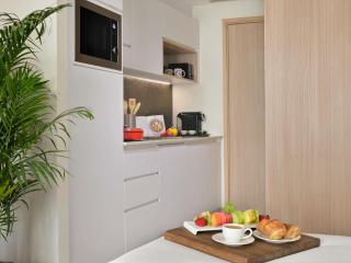 Adagio Premium The Palm - 1