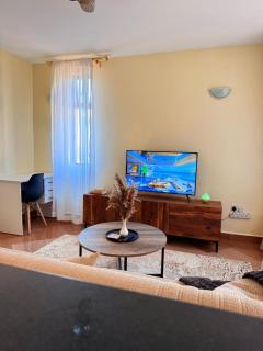 Zoe Homes - 6