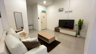 1 Avenue Homestay & Serviced Apartments - 3