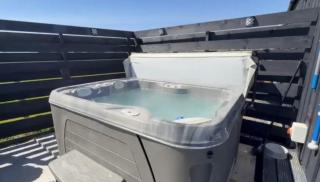 Hot Tub Haven Farr North 2 - 8