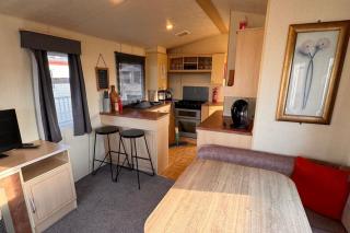 3 Bed Caravan 8 Berth Pet Friendly Parking - 9