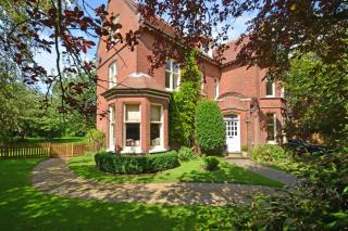 Lismore House - 9