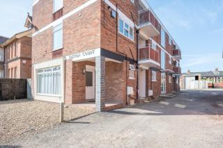 1 Leiston Court, Leiston - 4