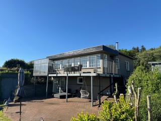 Beautiful cottage with ocean view - 9
