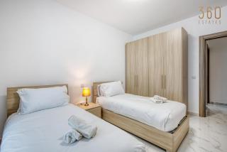Qawra fully equipped Apartments, opposite the beach by 360 Estates - 3