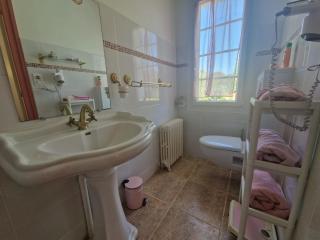 Chambre 5 Rose - WIFI - Proche gare - 8